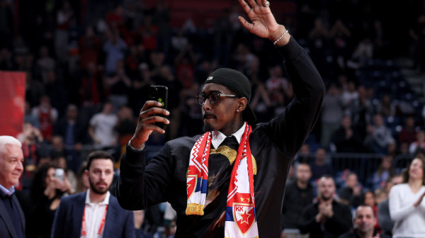 Kvinsi: "Zvezdi želim F4" VIDEO