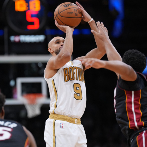 Derik Vajt i trojke Seltiksa slomili desetkovani Majami VIDEO