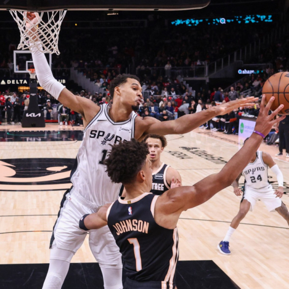 Demonstracija sile: Vembanjama "ugasio" Hokse i proslavio istorijski jubilej VIDEO