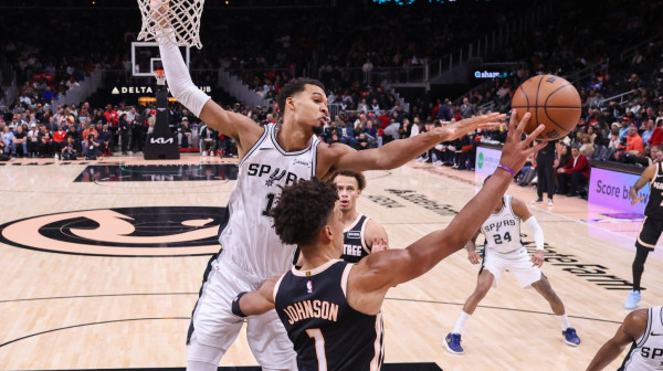 Demonstracija sile: Vembanjama "ugasio" Hokse i proslavio istorijski jubilej VIDEO