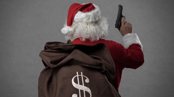 Vilenjaci u akciji: Deda Mrazovi opljačkali market, a sve iz humanog razloga