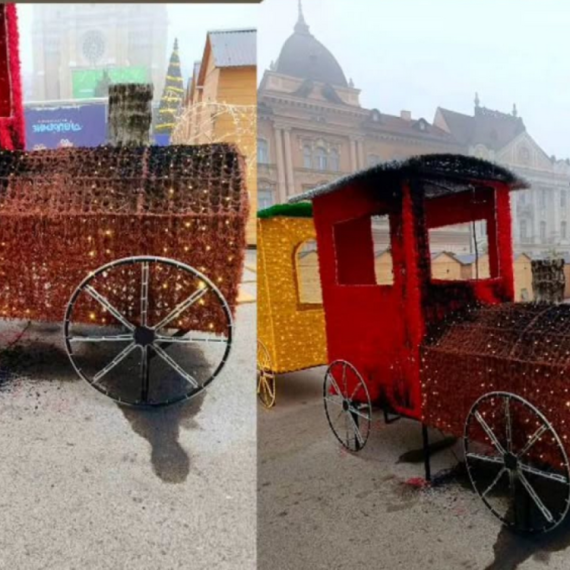 Zapaljena novogodišnja dekoracija u Novom Sadu FOTO/VIDEO