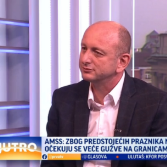 "Srbija nije bila na Samitu, a to može samo jaka država; Nezavisnom politikom je neizbežan faktor na Balkanu"