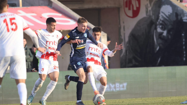 Grk slavio na debiju – Železničar praznih džepova ide iz Niša VIDEO