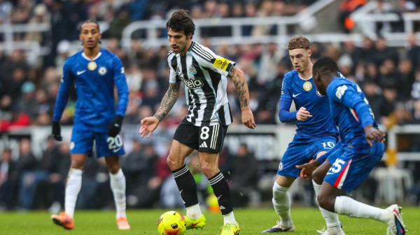 Kakav meč u Njukaslu – "Svrake" imale sve, ali Čelsi se trgao iz košmara VIDEO