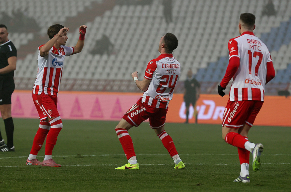 Zvezda vodi – protiv Mladosti i magle