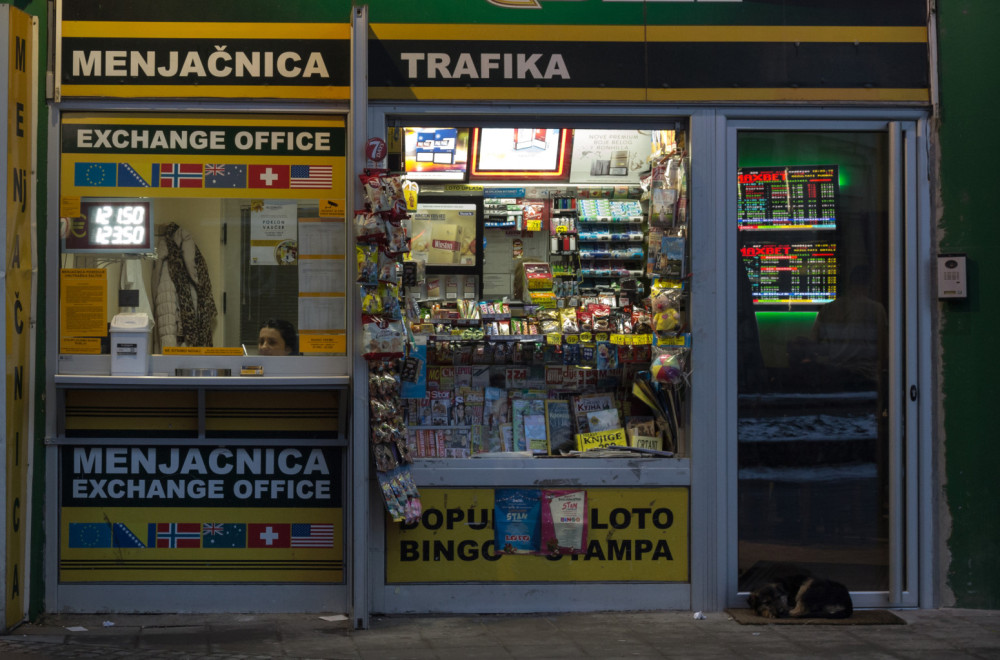 UBS: Menjački poslovi u bankama odvijaju se uobičajeno, bez ograničenja od 100 evra