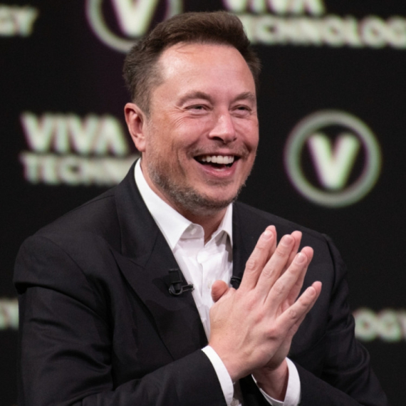 Mask nastavlja da obara rekorde