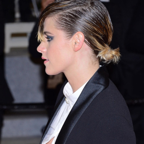 Namerno nesavršena: Vampirska frizura neočekivani je hit za 2026.