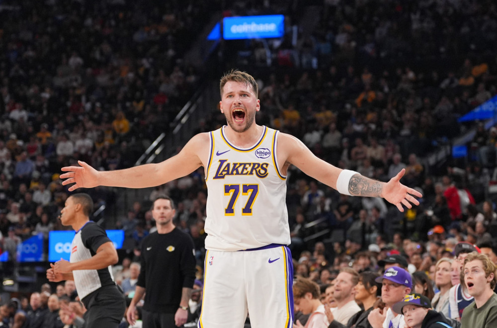 Strah u Lejkersima – povredio se Dončić!