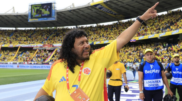 Legendarni golman posle 30 godina ponovio "škorpion" VIDEO