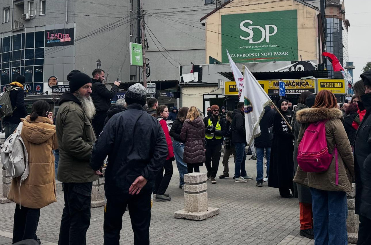 Radikalni islamista podržava blokadere – zapažen na protestu u Novom Pazaru FOTO