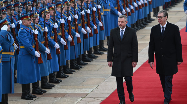 Predsednik Slovačke Pelegrini u poseti Srbiji: Vučić mu priredio svečani doček; U toku sastanak FOTO/VIDEO