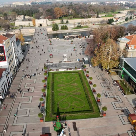 "Zimska bajka" i praznični program za sve generacije u srcu Niša