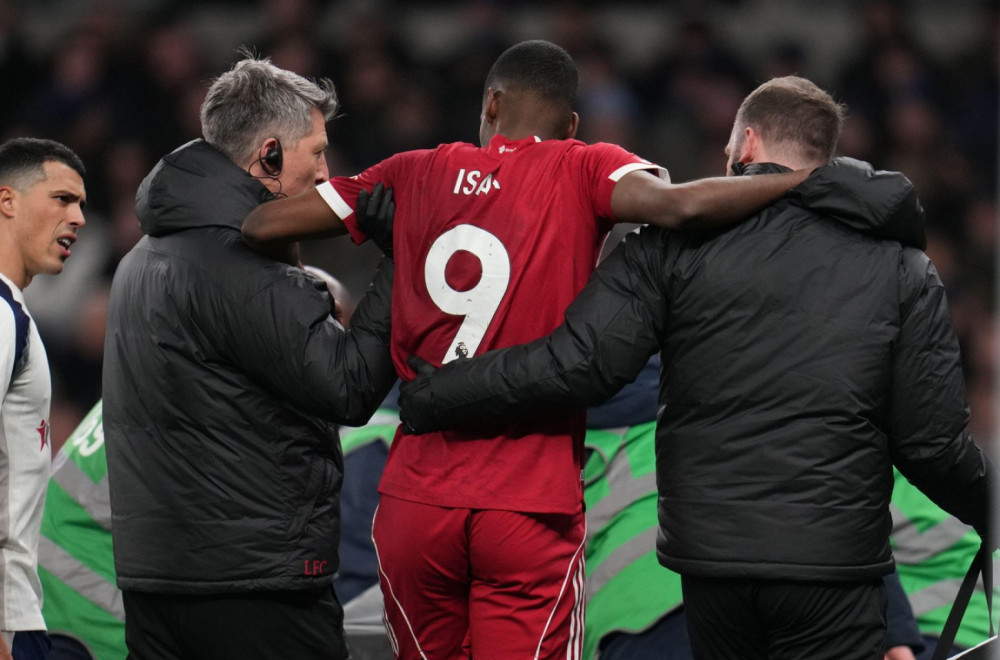 Liverpul u problemu – Isaku preti duža pauza! Opet će pući silne milione na napadača