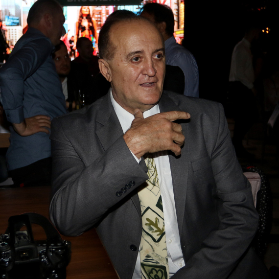 Oglasio se Big Lale nakon navoda da je imao moždani udar