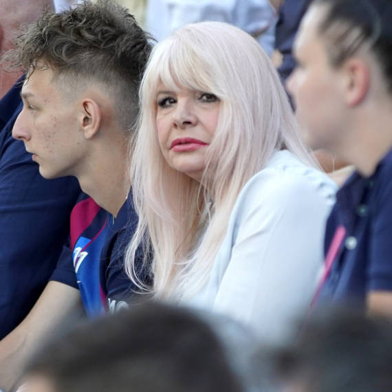 Hanka Paldum skrhana zbog smrti hramonikaša: "Mnogo se potresla"