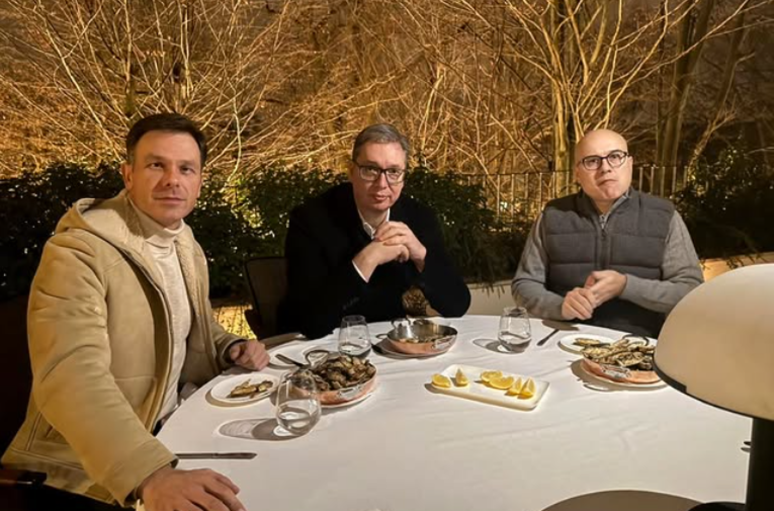 Vučić: Siniša rešio da nas obraduje giricama; Ja sam kriv što moraju na ovom minusu da sede FOTO