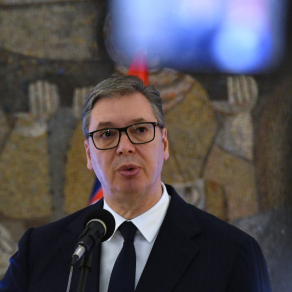 Vučić: IPSOS-ovo istraživanje nije tačno; Nadam se da će tužilaštvo biti manje blokadersko-partijsko