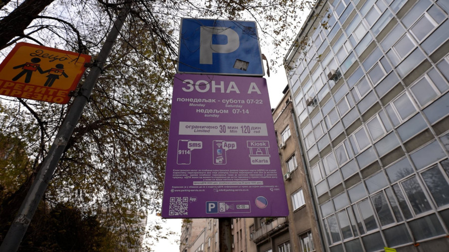 Redefinisane parking zone u centru Beograda:  Omogućen veći broj parking-mesta FOTO