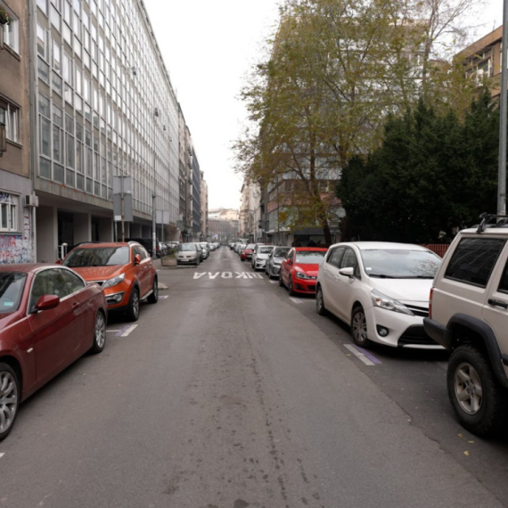 Redefinisane parking zone u centru Beograda:  Omogućen veći broj parkirnih mesta FOTO