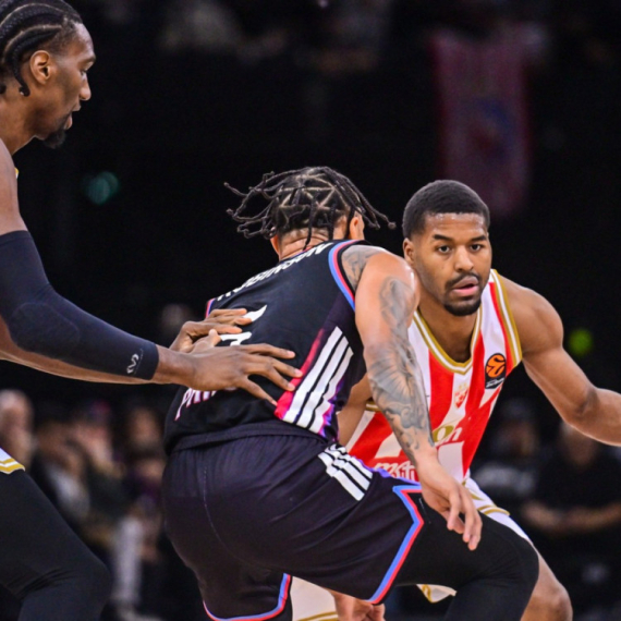 Poraz Zvezde u Parizu – Batler i Moneke jedine "svetle tačke" VIDEO