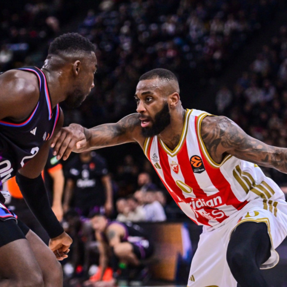 Loš start Zvezde – Pariz vratio dvocifrenu prednost