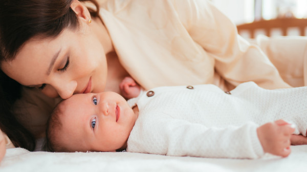 Veštačka inteligencija stvorila savršeno ime za bebe: "Kotrlja se s jezika, ima pravu mekoću"