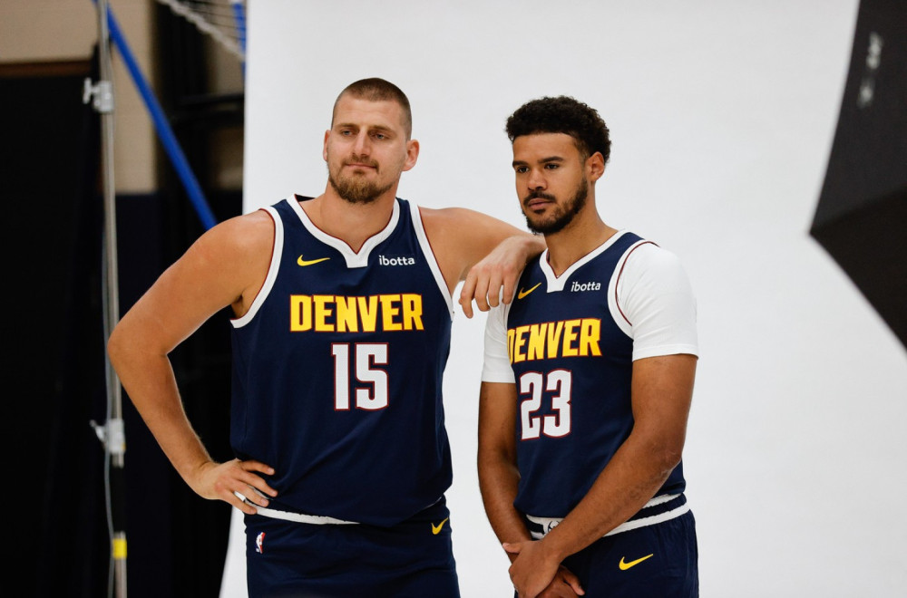 Nervirao Jokića, pa se povredio VIDEO