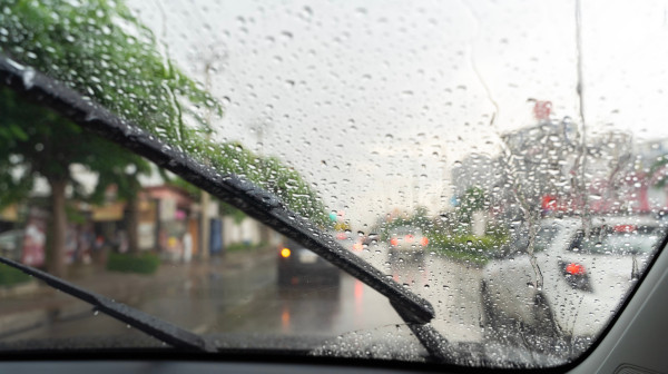 Kada ste poslednji put zamenili metlice brisača? Većina vozača čeka predugo