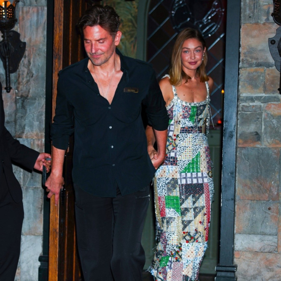 Bredli Kuper zaprosio najpoznatiju manekenku sveta FOTO