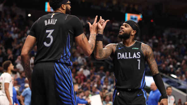 U čemu je problem sa Entonijem Dejvisom?