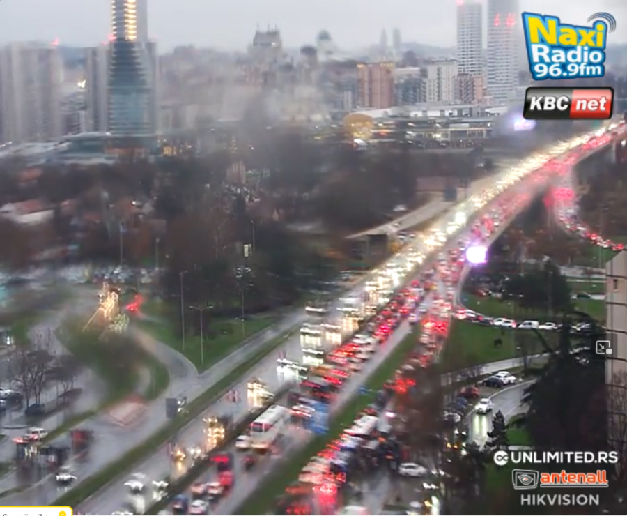 Totalni kolaps: Beograd paralisan, sve stoji FOTO