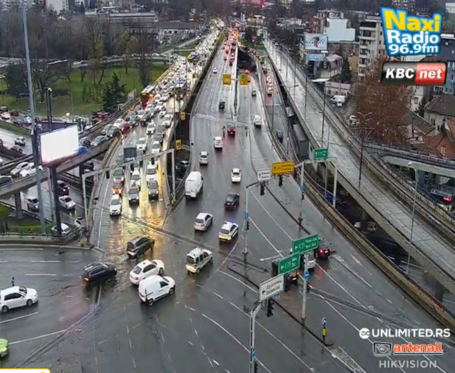 Totalni kolaps: Beograd paralisan, sve stoji FOTO