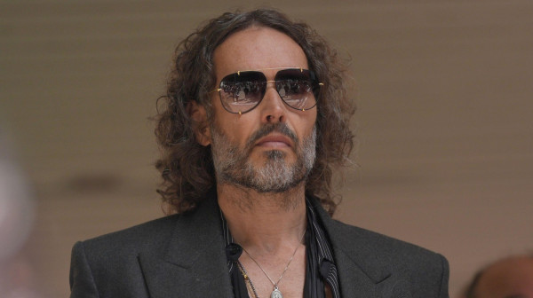 Novi detalji optužnice: Jedna žrtva Rasela Brenda bila maloletna?