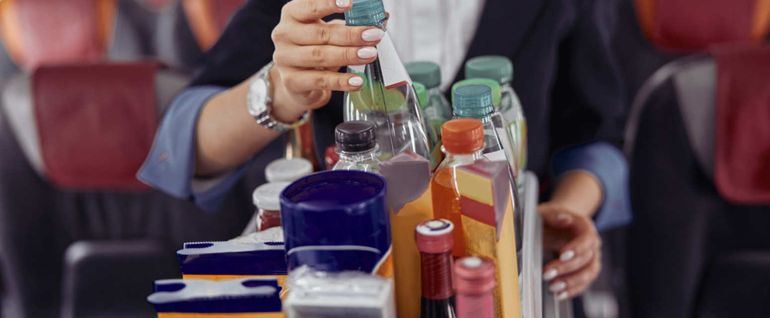 Stjuardesa otkrila pravila ponašanja u avionu: "Voda je zarazna, zato je krijemo" FOTO