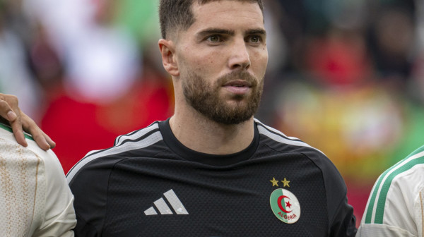 Zidanov sin sačuvao mrežu Alžira – tata sa tribina navijao VIDEO