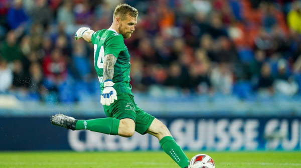 Svi ostali u čudu: Golman albanskog prvoligaša iz čista mira napustio teren VIDEO