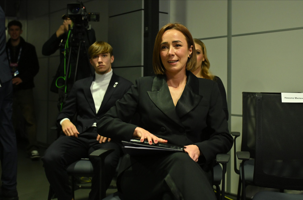 Dama u prvom planu na dodeli Zlatne lopte: U Bajinoj bašti, pored četiri brata, zavolela sam muški sport