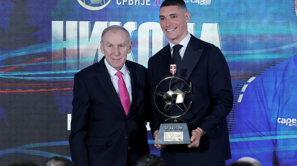 FSS dodelio "Zlatne lopte": Presedan i prvenac za Blekija VIDEO