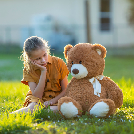 Odrastanje bez braće i sestara: Ovih 11 lekcija jedinci uče na teži način