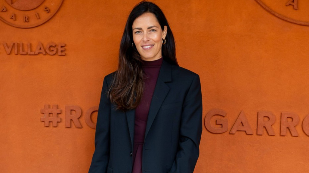 Može li kraće od ovoga? Ana Ivanović obukla minić, pa pokazala duge noge FOTO