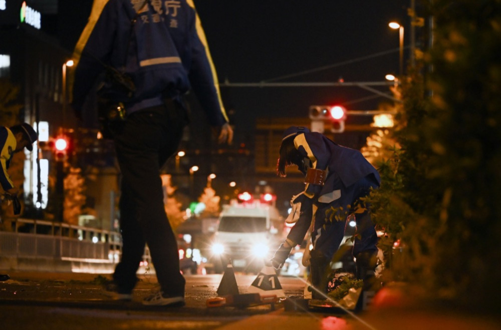 Napad nožem u fabrici: Više ljudi povređeno; Napadač nosio gas masku FOTO