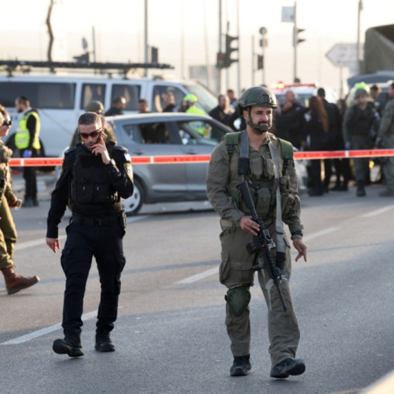 Teroristički napad: Žena izbodena nožem, pešak pokošen FOTO/VIDEO