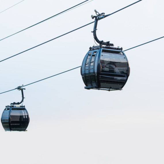 Zaglavila se žičara: Ljudi zarobljeni, u toku akcija spasavanja