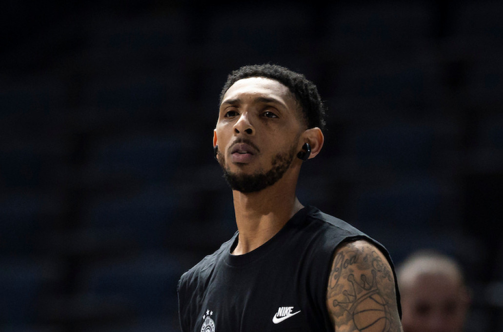 Pejn prvi put pred grobarima VIDEO