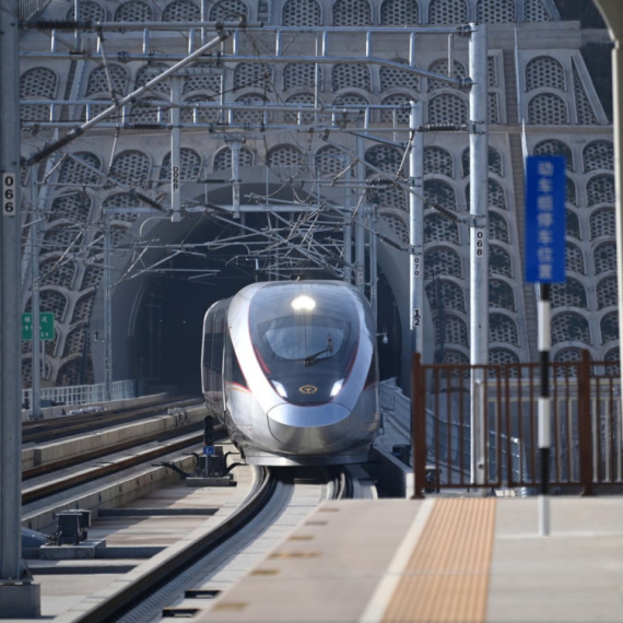 Provozajte se 800 km/h VIDEO