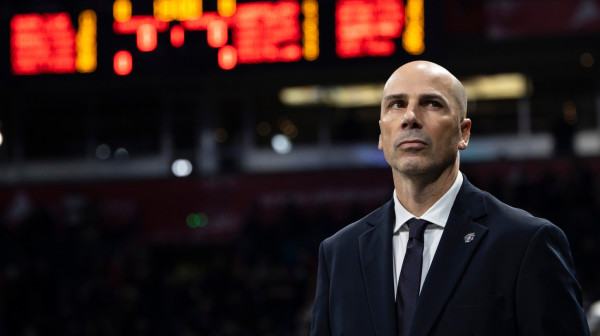 Zvižduci za Tajrika i Džabarija – evo kako je dočekan Penjaroja VIDEO