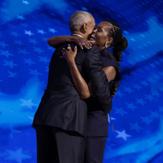 Bivša prva dama očarala čipkom i stala na put glasinama: Vole se više nego ikad FOTO