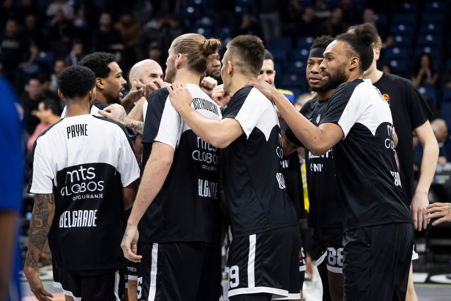 Debakl i alarm  – Partizan još jednom dotakao dno